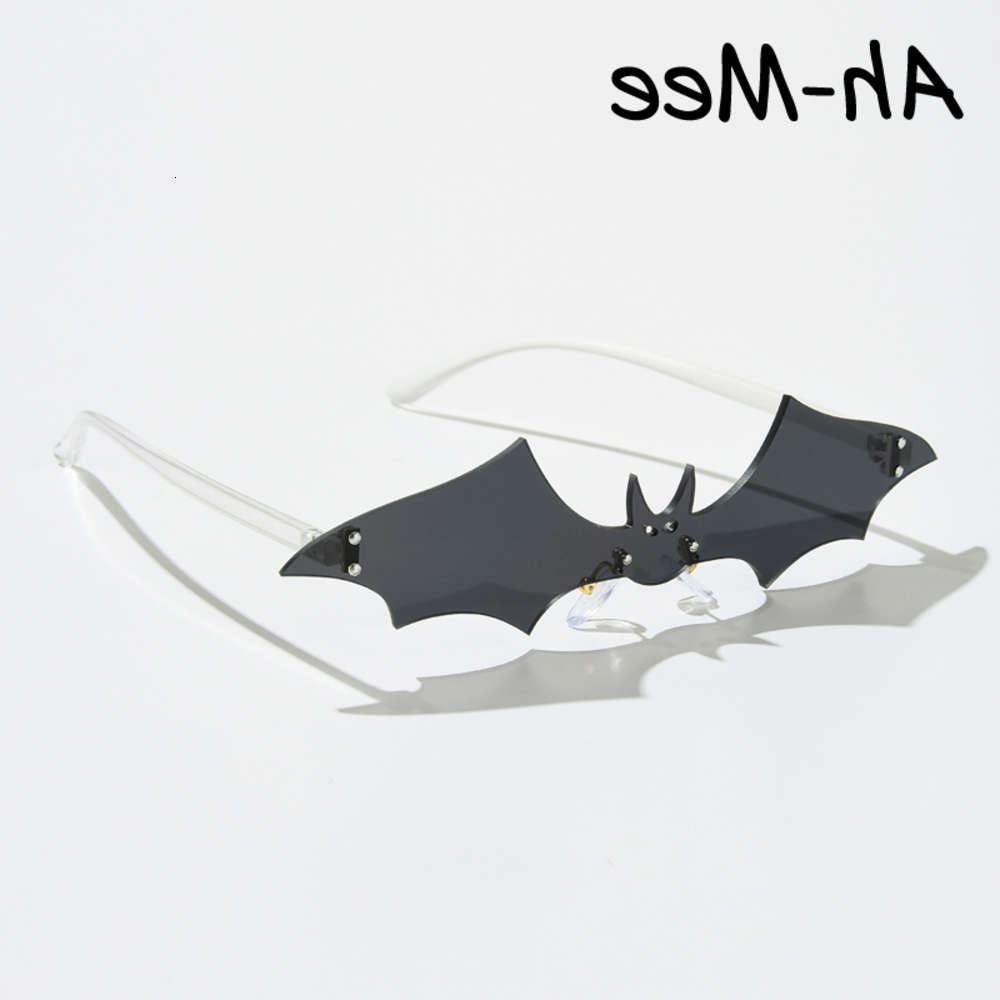 Black Women Unique Bat Shape sunglasses Men Random goggles Punk Eye Trend Ladies Oculos
Black Women Unique Bat Shape sunglasses Men Random goggles Punk Eye Trend Ladies Oculos