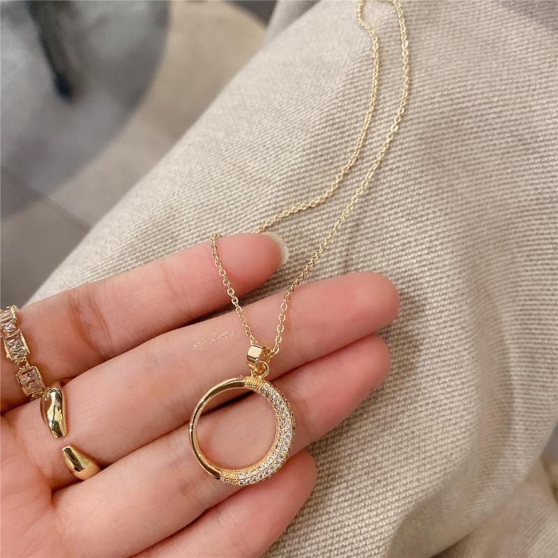 Pendant Necklaces Korean Version Of INS Wind Circle Clavicle Chain Necklace Fashion Simple Romantic Geometric Party Jewelry
Pendant Necklaces Korean Version Of INS Wind Circle Clavicle Chain Necklace Fashion Simple Romantic Geometric Party Jewelry