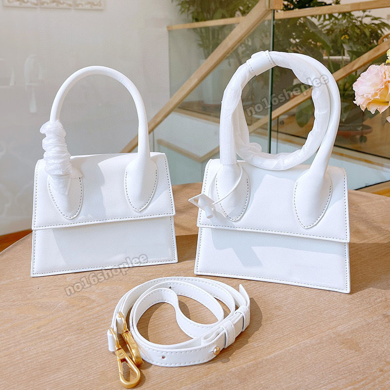 2022 fashion lady shoulder bag designer luxury high-quality leather lady handbag purse personality shape feel super good, No bag
2022 fashion lady shoulder bag designer luxury high-quality leather lady handbag purse personality shape feel super good, No bag
