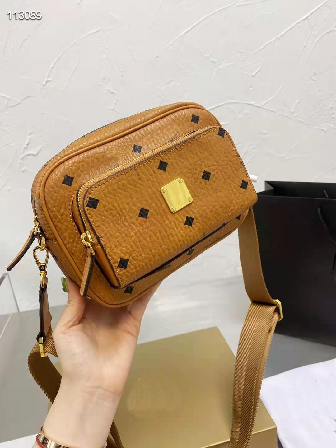 2021 high quality aircraft camera bag women's artificial leather / Leather chain messenger bag shoulder box
2021 high quality aircraft camera bag women's artificial leather / Leather chain messenger bag shoulder box