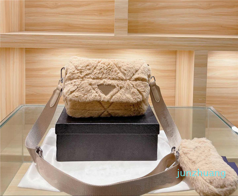 Designer- straddle bag handbag fashion matching plush material two in one women's shoulder bags high quality cross body, Pink
Designer- straddle bag handbag fashion matching plush material two in one women's shoulder bags high quality cross body, Pink