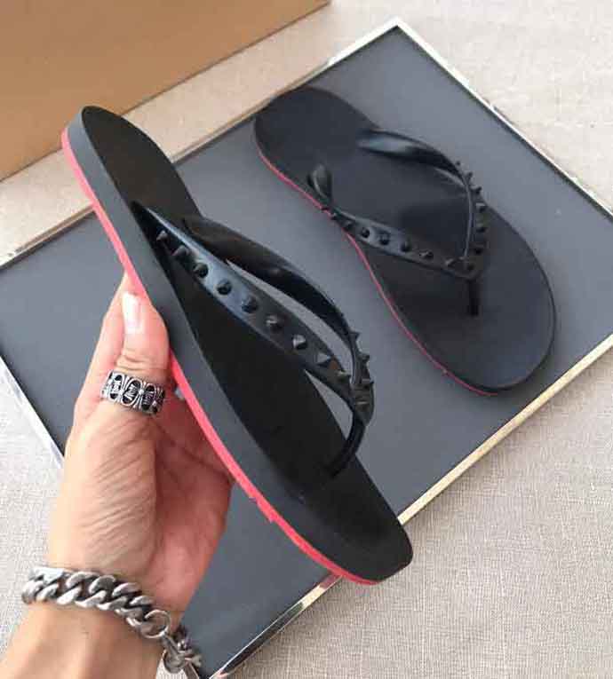 Luxurious Men Slippers Sandal Reds sole shoe Beach Slip-on Slides Red Bottoms Flip Flat Sandals Studs Summer Flats Outdoor Flip-flops Sandalias factory sale
Luxurious Men Slippers Sandal Reds sole shoe Beach Slip-on Slides Red Bottoms Flip Flat Sandals Studs Summer Flats Outdoor Flip-flops Sandalias factory sale