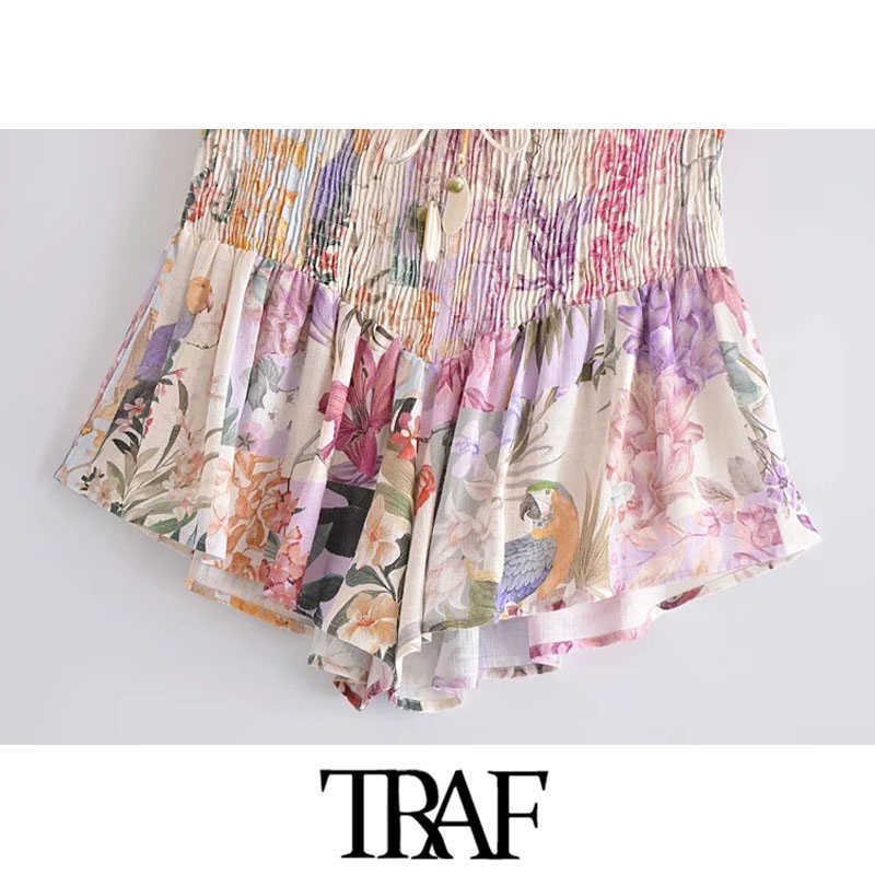 TRAF Women Chic Fashion Floral Print Smocked Shorts Vintage High Elastic Waist With Drawstring Female Short Pants Mujer 210611