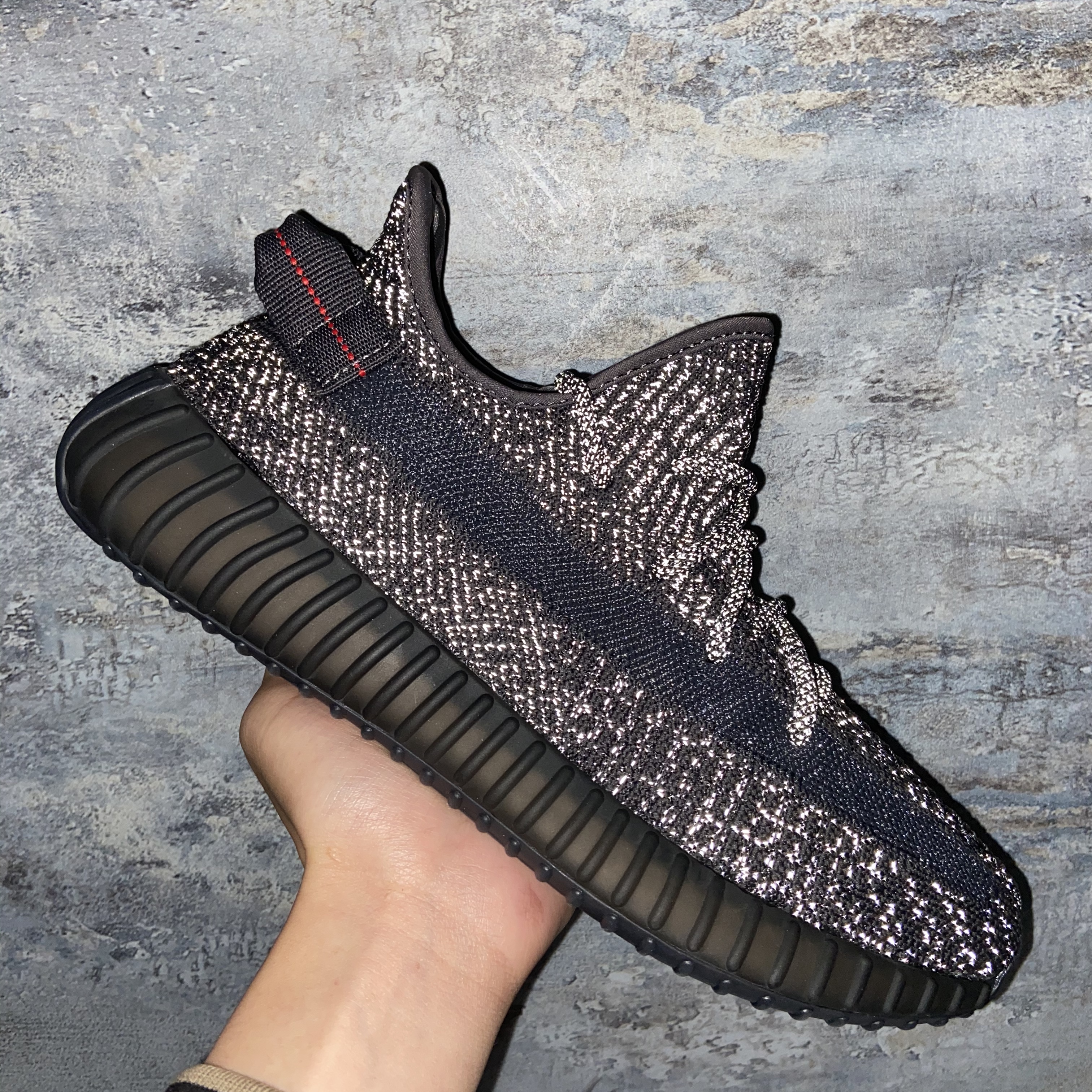 2021 new Kanye West Yecheil Hyperspace Black Reflective Static Men Women Running Shoes Sneakers Trainers with shoe box
2021 new Kanye West Yecheil Hyperspace Black Reflective Static Men Women Running Shoes Sneakers Trainers with shoe box