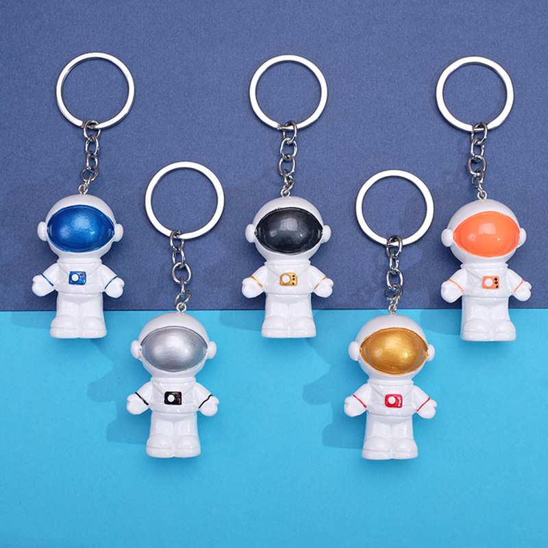 Kids Style Resin Space Human Keychain White Astronaut Doll Key Chain Ring for Holiday Gift
Kids Style Resin Space Human Keychain White Astronaut Doll Key Chain Ring for Holiday Gift