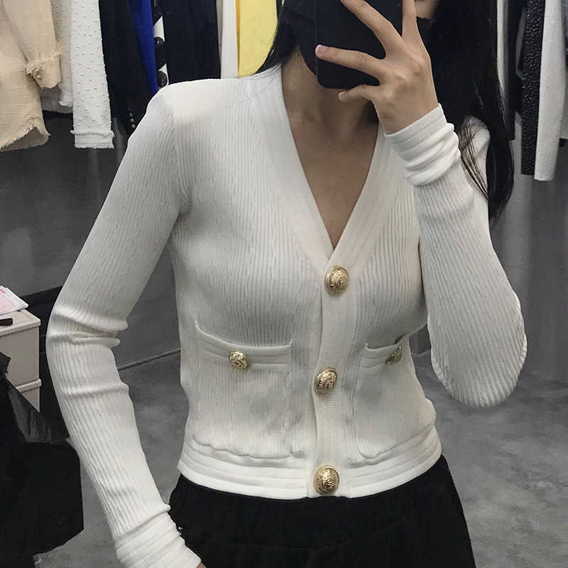 HIGH QUALITY est Designer Sweater Women's V-neck Lion Buttons Knitted Cardigan 210526, White
HIGH QUALITY est Designer Sweater Women's V-neck Lion Buttons Knitted Cardigan 210526, White