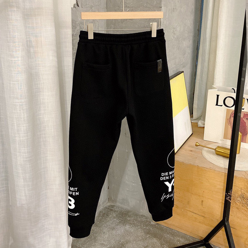 New style Y3 casual pants in autumn and winter of 2021 men's fashion brand casual versatile trend Korean plush and thickened legged pants, Black
New style Y3 casual pants in autumn and winter of 2021 men's fashion brand casual versatile trend Korean plush and thickened legged pants, Black