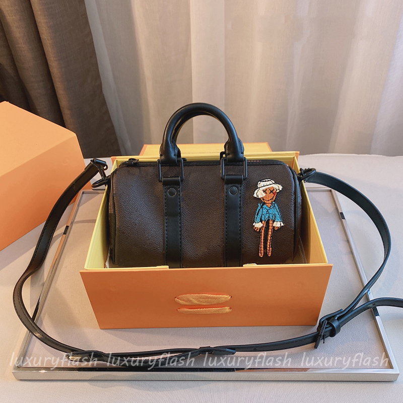 Designer Pillow Crossbody Bags Scarecrow Limited Edition Mens and Womens Fashion Trend 2021 Messenger Shoulder Travel Bag High Quality Purse, Box(not sold separately)
Designer Pillow Crossbody Bags Scarecrow Limited Edition Mens and Womens Fashion Trend 2021 Messenger Shoulder Travel Bag High Quality Purse, Box(not sold separately)