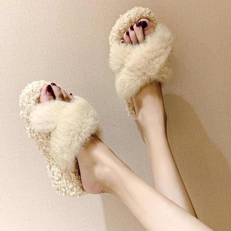 Female Shoes Slippers Casual On A Wedge Slides Platform Women Heels Fur Flip Flops 2021 Luxury Soft High Plush with fur Autumn R
Female Shoes Slippers Casual On A Wedge Slides Platform Women Heels Fur Flip Flops 2021 Luxury Soft High Plush with fur Autumn R