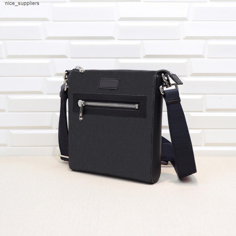 Men messenger bag 21x23.5x4.5cm Leather Crossbody Bag shoulder Card Holder Wallet Purses Clutches Handbag Cosmetic bag, With dust bag
Men messenger bag 21x23.5x4.5cm Leather Crossbody Bag shoulder Card Holder Wallet Purses Clutches Handbag Cosmetic bag, With dust bag