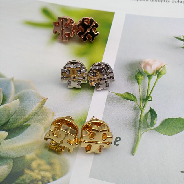 2021 Top Quality 18K Gold/Silver Plated Brand Stud Earring Letter earrings, Golden;silver
2021 Top Quality 18K Gold/Silver Plated Brand Stud Earring Letter earrings, Golden;silver