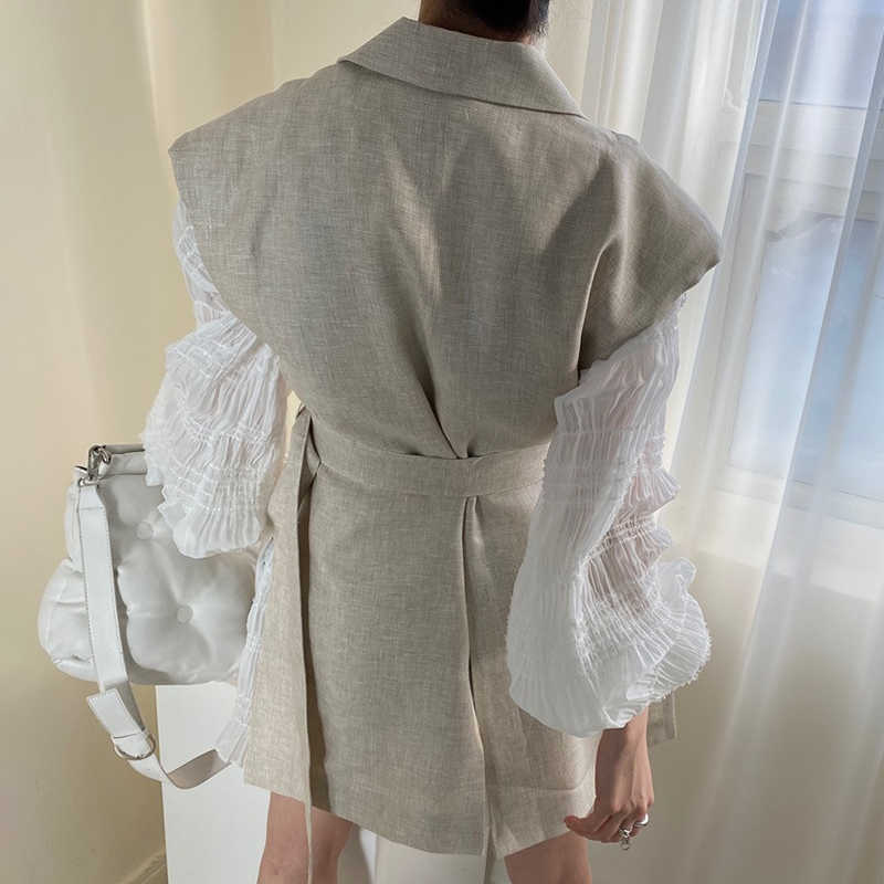 [EWQ]Round Neck Pleated Puff Sleeve Dress + Lapel Single-breasted Suit Vest With Belt Women Fashion Autumn 2F0610 210825