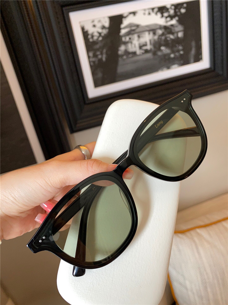Top Quality night Glasses V Brand Korea lang men sunglasses women fashion Square Oval Frame UV400 sun glasses eyewear with original box Sunglass
Top Quality night Glasses V Brand Korea lang men sunglasses women fashion Square Oval Frame UV400 sun glasses eyewear with original box Sunglass