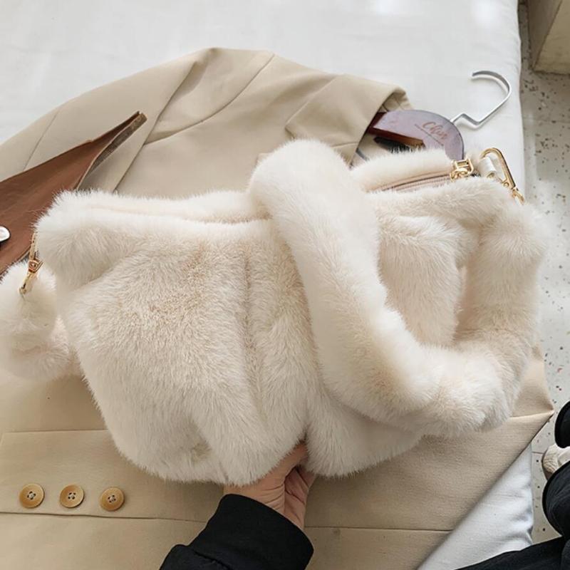 2021 Winter Fashion New High-quality Soft Plush Women's Designer Handbag High capacity Shoulder Messenger Bag Cute Travel bag, Black
2021 Winter Fashion New High-quality Soft Plush Women's Designer Handbag High capacity Shoulder Messenger Bag Cute Travel bag, Black