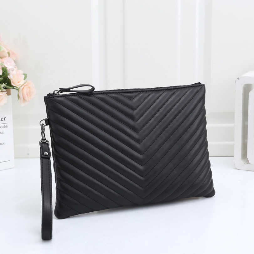 CLASSIC FLOWER Handbag Women Luxurys Designers Bags 2021 3-color Casual travel large capacity clutch envelope PU material fashion wallet 8822# 30*21*0.5cm, Plain weave (silver hardware)
CLASSIC FLOWER Handbag Women Luxurys Designers Bags 2021 3-color Casual travel large capacity clutch envelope PU material fashion wallet 8822# 30*21*0.5cm, Plain weave (silver hardware)
