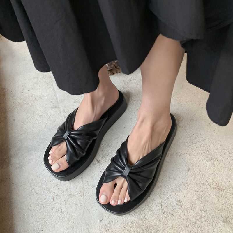 ALLBITEFO Fold Design Soft Genuine Leather Women Sandals Shoes Fashion Outdoor Summer Waterproof Beach Shoes Slippers Flip Flops 210611, As picture
ALLBITEFO Fold Design Soft Genuine Leather Women Sandals Shoes Fashion Outdoor Summer Waterproof Beach Shoes Slippers Flip Flops 210611, As picture