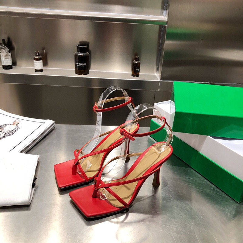 Gold Leather Square Toe Clip-On Strappy High Heels Sandals Women Narrow Band Ankle Strap New Summer Shoes Party Runway Sandals, Black
Gold Leather Square Toe Clip-On Strappy High Heels Sandals Women Narrow Band Ankle Strap New Summer Shoes Party Runway Sandals, Black