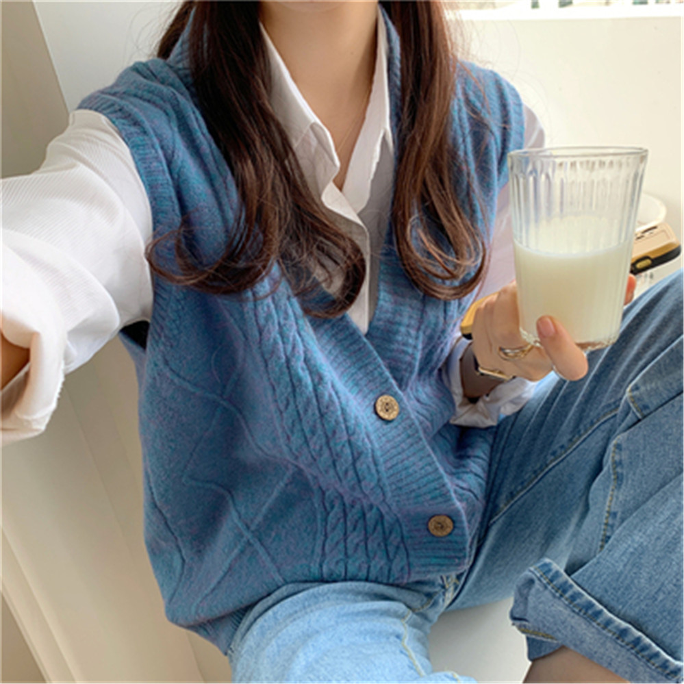 New Korean Style V-Neck Single Breasted Sleeveless Sweater Vest Cardigan Coat Women Autumn Loose Knitted Waistcoat Female, White
New Korean Style V-Neck Single Breasted Sleeveless Sweater Vest Cardigan Coat Women Autumn Loose Knitted Waistcoat Female, White