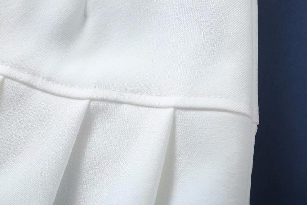 Women Super Pleated Mini Skirt in White / Black 210309