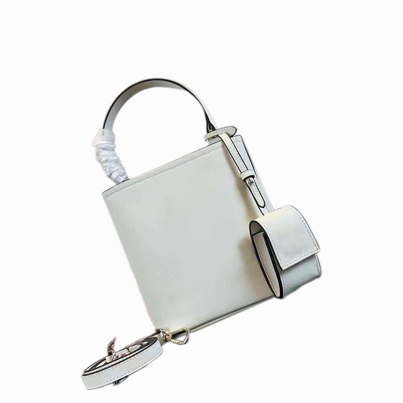 Women Cross Body bag Luxurys Designers 2021 Handbag Tote Clutch backpack Saddle Bucket purses of shoping Casual retro ladies style mini doll
Women Cross Body bag Luxurys Designers 2021 Handbag Tote Clutch backpack Saddle Bucket purses of shoping Casual retro ladies style mini doll