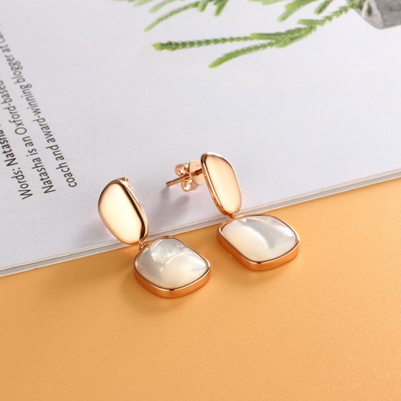 Hoop & Huggie Fashion Shell Earrings Gold Color Cute White Pearl Woman Jewelry Christmas Gift 2021 Trend
Hoop & Huggie Fashion Shell Earrings Gold Color Cute White Pearl Woman Jewelry Christmas Gift 2021 Trend