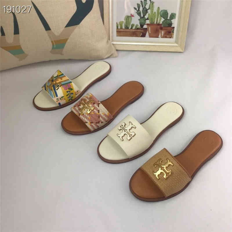 summer new TB flat bottom women's slippers leather casual beach shoes open toe fashion sandals, Milky white
summer new TB flat bottom women's slippers leather casual beach shoes open toe fashion sandals, Milky white