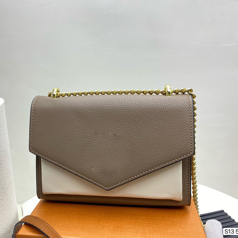 Luxury Designers Evening Bags Women Chain Handbags Women Crossbody Purse Lady Classic Ladies Clutch, Others
Luxury Designers Evening Bags Women Chain Handbags Women Crossbody Purse Lady Classic Ladies Clutch, Others