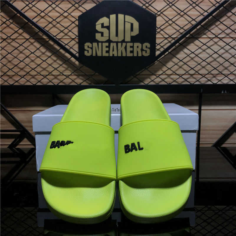 Top Quality Fashion Mens Womens Slipper Shoes Summer Rubber Sandals Beach Slide Fashions Scuffs Slippers Indoor Size With Box 36-45 16AB, Style 17
Top Quality Fashion Mens Womens Slipper Shoes Summer Rubber Sandals Beach Slide Fashions Scuffs Slippers Indoor Size With Box 36-45 16AB, Style 17