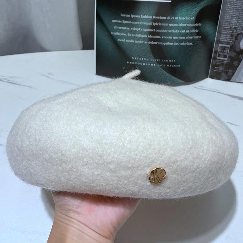 Berets Wool Felt Winter Beret Solid Warmer Women Beanies Cap Classical French Style Femme Ladies Fascinator Hat, White
Berets Wool Felt Winter Beret Solid Warmer Women Beanies Cap Classical French Style Femme Ladies Fascinator Hat, White