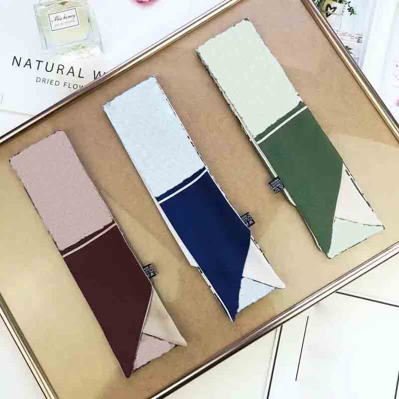 2021 Designer's Women Silk Scarf Fashion Headband Luxury Brands Scarf Women Silk Scraves Top Grade Silk Muffler Hair Bands 6*100cm
2021 Designer's Women Silk Scarf Fashion Headband Luxury Brands Scarf Women Silk Scraves Top Grade Silk Muffler Hair Bands 6*100cm