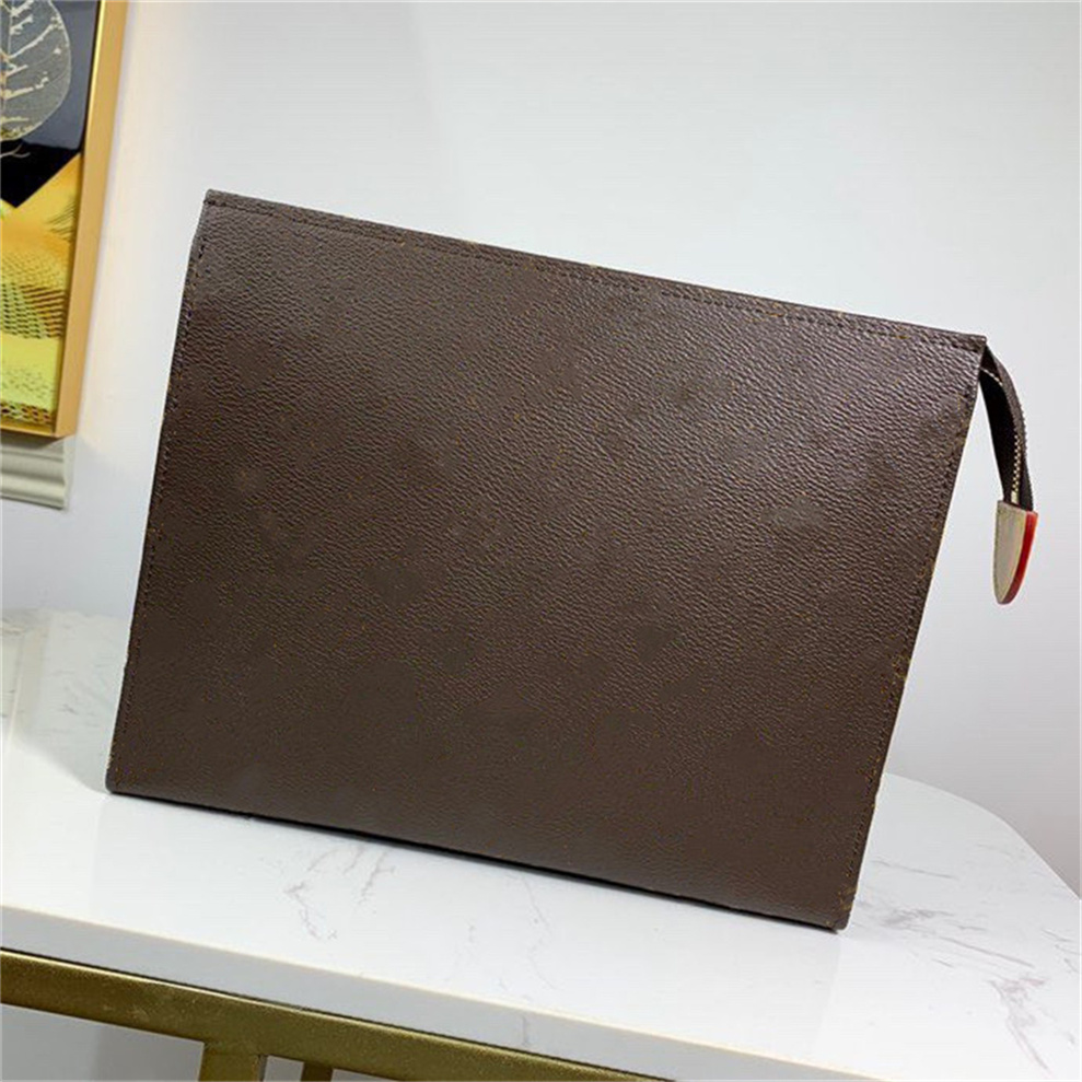 Designers Travel bag Toiletry Pouch 26 CM Handbags Luxurys Leather Women Clutch Case Waterproof Canvas Cosmetic Wash Bags M47542, Black grid
Designers Travel bag Toiletry Pouch 26 CM Handbags Luxurys Leather Women Clutch Case Waterproof Canvas Cosmetic Wash Bags M47542, Black grid