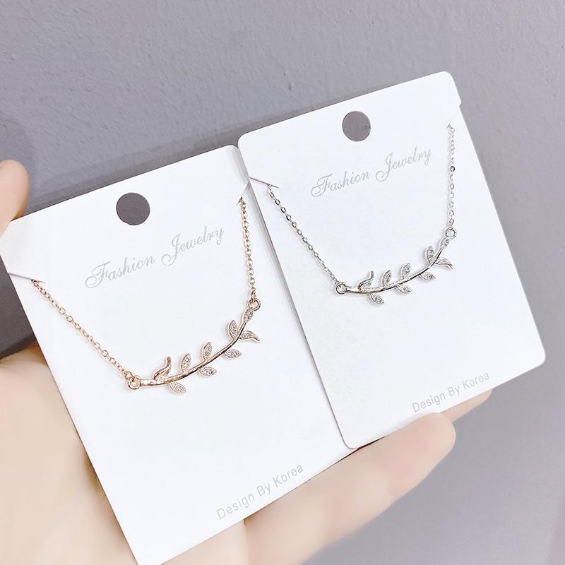 Chains Zircon Olive Branch Necklace Korean Personalized Female Willow Leaf Tassel Clavicle Chain Pendant Fashion Jewelry Wholesale
Chains Zircon Olive Branch Necklace Korean Personalized Female Willow Leaf Tassel Clavicle Chain Pendant Fashion Jewelry Wholesale