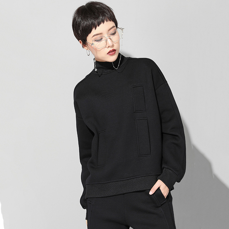 [EAM] New Spring Autumn High Collar Long Sleeve Black Loose Pocket Stitch Big Size Sweatshirt Women Fashion Tide LJ201130