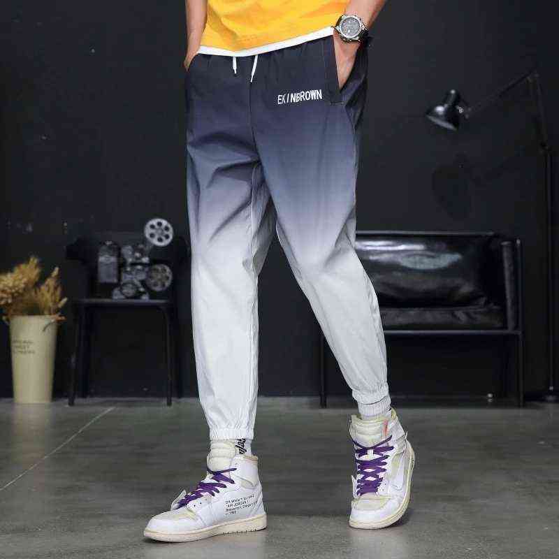 Hip Hop Streetwear Joggers Pants Men Casual Cargo Pant Trousers High Street Elastic Waist Gradient Color Harem Pant Man 211112