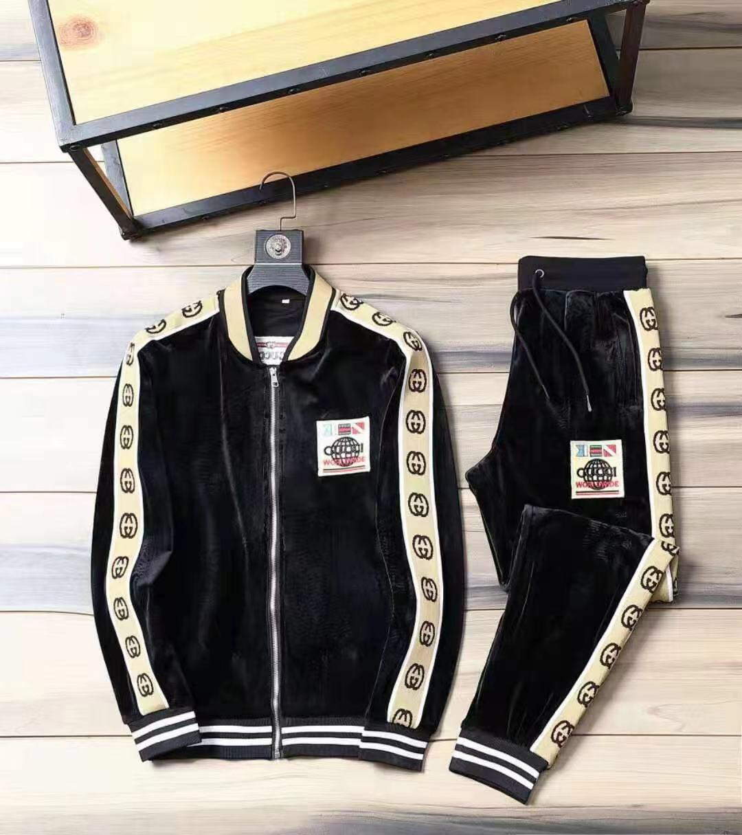 2020 autumn and winter men's gold velvet double-sided velvet thickened suit round neck fashion casual embroidery suit -xxxl, Gray
2020 autumn and winter men's gold velvet double-sided velvet thickened suit round neck fashion casual embroidery suit -xxxl, Gray