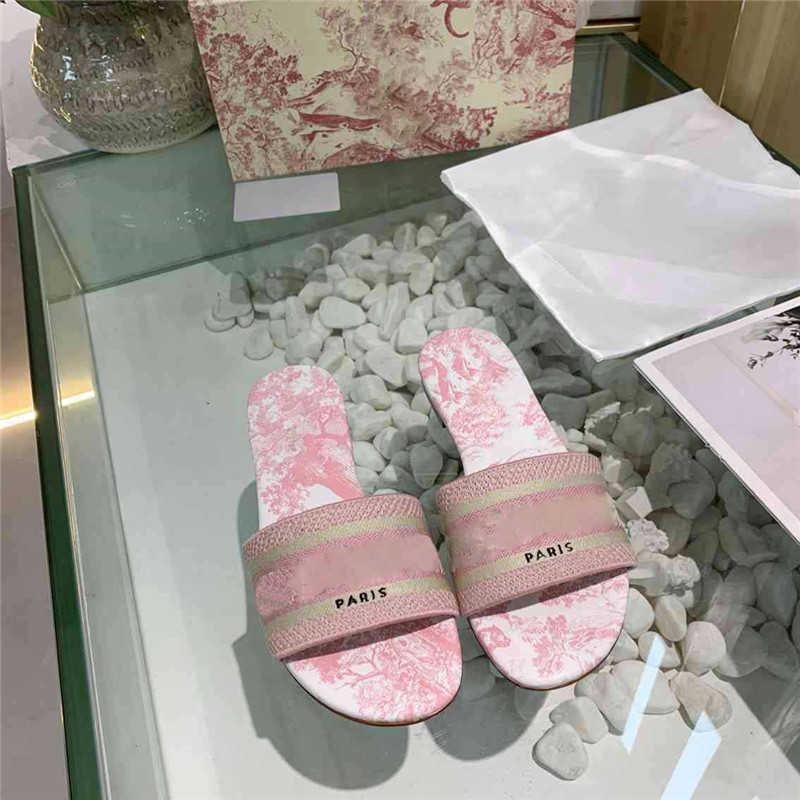Designer shoes 2021 Paris Womens Slipper Summer Sandals Beach Slide Ladies Flip Flops Loafers Embroidered Floral Slippers
Designer shoes 2021 Paris Womens Slipper Summer Sandals Beach Slide Ladies Flip Flops Loafers Embroidered Floral Slippers