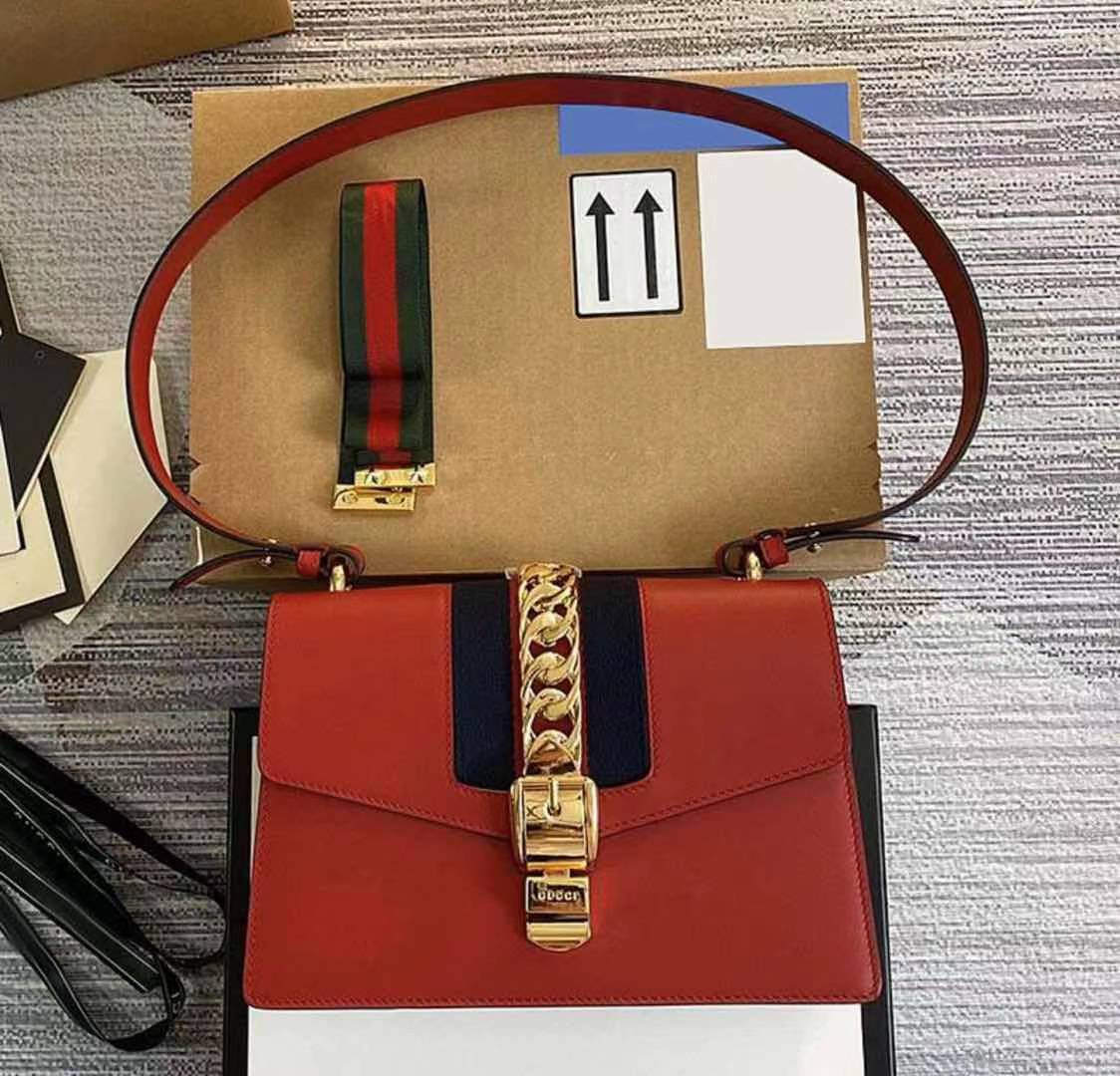 Hot-selling high-quality shoulder bag handbag feature shoulder strap fashion street must-have wallet diagonal bag handbag
Hot-selling high-quality shoulder bag handbag feature shoulder strap fashion street must-have wallet diagonal bag handbag