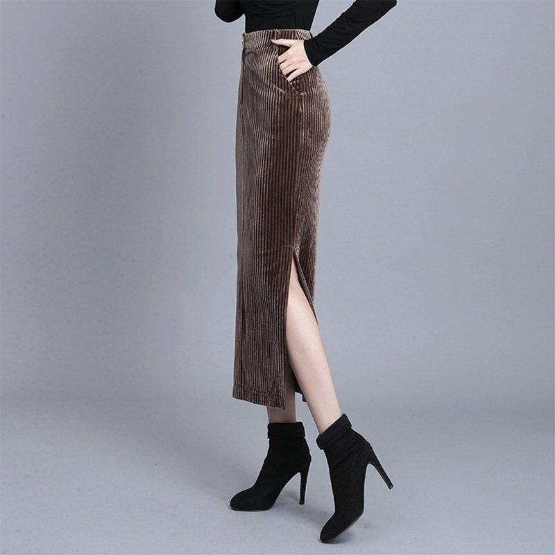 Plus Size Women Thick Corduroy Skirt Autumn Winter Vintage Pencil Side Slit Female Long Skirt High Waist Wrap Coffee Skirt 210309