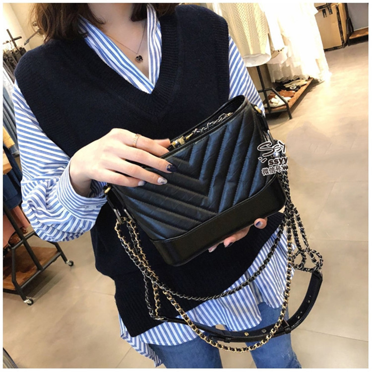 New V neck Girls Pullover vest sweater Autumn Winter short Knitted Women Sweaters vest Sleeveless Warm Sweater Casual oversize 210308