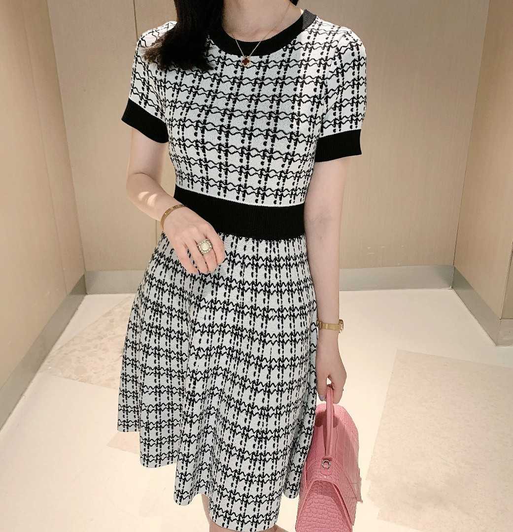 Knitted Sweater Dress Women Summer Elegant Short Sleeve O-Neck Contrast Striped Office OL Casual Slim Dresses Vestidos 210526, Pink
Knitted Sweater Dress Women Summer Elegant Short Sleeve O-Neck Contrast Striped Office OL Casual Slim Dresses Vestidos 210526, Pink