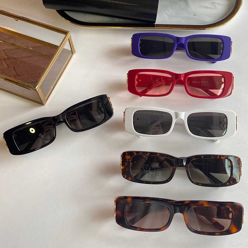 Women luxury 0096 sunglasses fashion female brand designer popular full frame UV400 lens mini frame small BB temple top quality with box
Women luxury 0096 sunglasses fashion female brand designer popular full frame UV400 lens mini frame small BB temple top quality with box