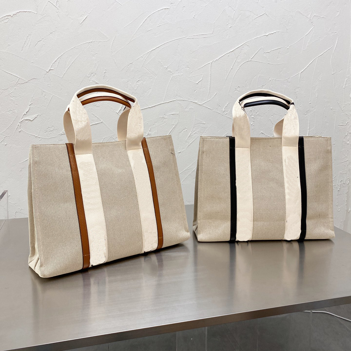 Luxurys Designers Bags Handbag Women Shopping Bag Large Quantity Totes High Quanlity Canvas Shoulder Bagss Two Sizes To Choose, Coloer choose
Luxurys Designers Bags Handbag Women Shopping Bag Large Quantity Totes High Quanlity Canvas Shoulder Bagss Two Sizes To Choose, Coloer choose