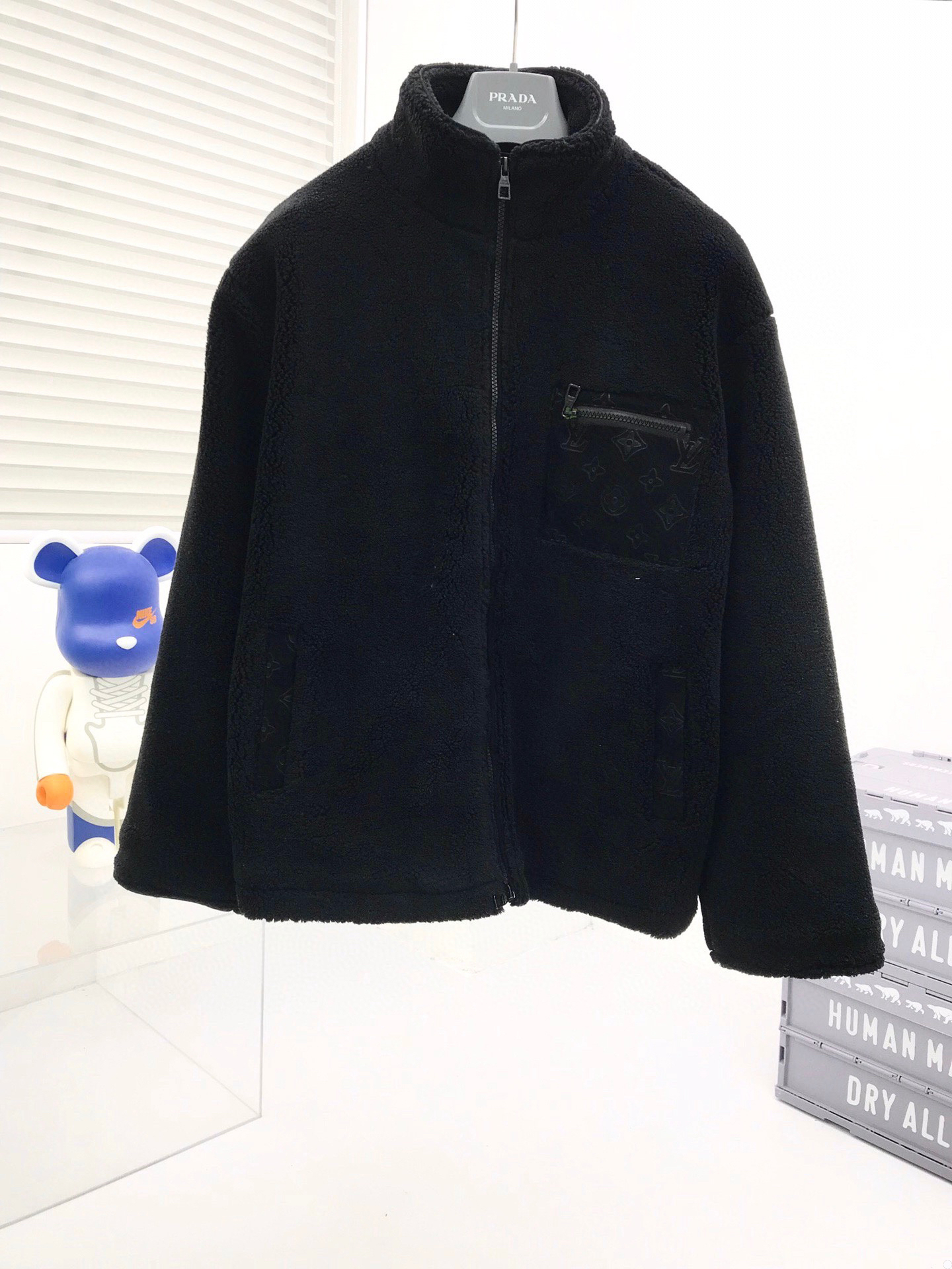 Mens Designer Sweaters Hoodies Womens Casual Round Neck Long Sleeve Sweater Couples High Quality Sweatshirt Black White Size S-3XL 2205
Mens Designer Sweaters Hoodies Womens Casual Round Neck Long Sleeve Sweater Couples High Quality Sweatshirt Black White Size S-3XL 2205