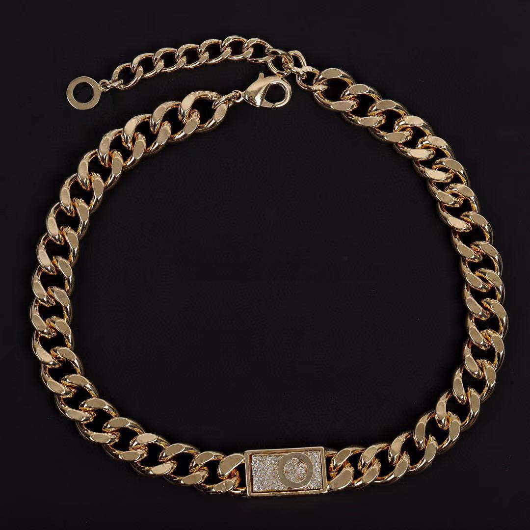 Fashion 14k gold cuban link chain necklace choker bracelet for mens and women lovers gift hip hop jewelry With BOX
Fashion 14k gold cuban link chain necklace choker bracelet for mens and women lovers gift hip hop jewelry With BOX