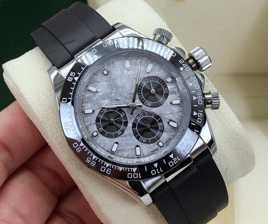 2021new luxury men's or women's automatic mechanical watch meteorite dial sapphire mirror super luminous high quality rubber wristband, Slivery;brown
2021new luxury men's or women's automatic mechanical watch meteorite dial sapphire mirror super luminous high quality rubber wristband, Slivery;brown