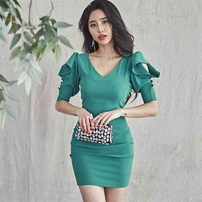 Puff Sleeve Sexy Mini Bodycon Party Dress Summer Fashion Women Clothing V Neck Slim Club Wear Sheath Pencil 210603, Blue
Puff Sleeve Sexy Mini Bodycon Party Dress Summer Fashion Women Clothing V Neck Slim Club Wear Sheath Pencil 210603, Blue