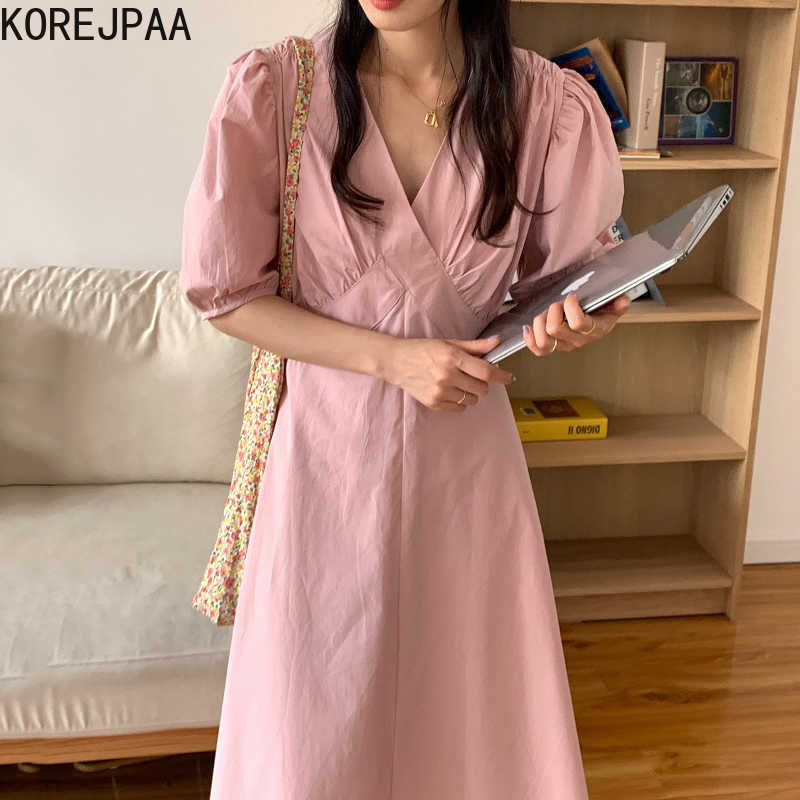 Korejpaa Women Dress Korean Fashion Chic French Gentle V-neck Pleated Slim Solid Color High Waist Bubble Sleeve Long Vestido 210526, Green
Korejpaa Women Dress Korean Fashion Chic French Gentle V-neck Pleated Slim Solid Color High Waist Bubble Sleeve Long Vestido 210526, Green