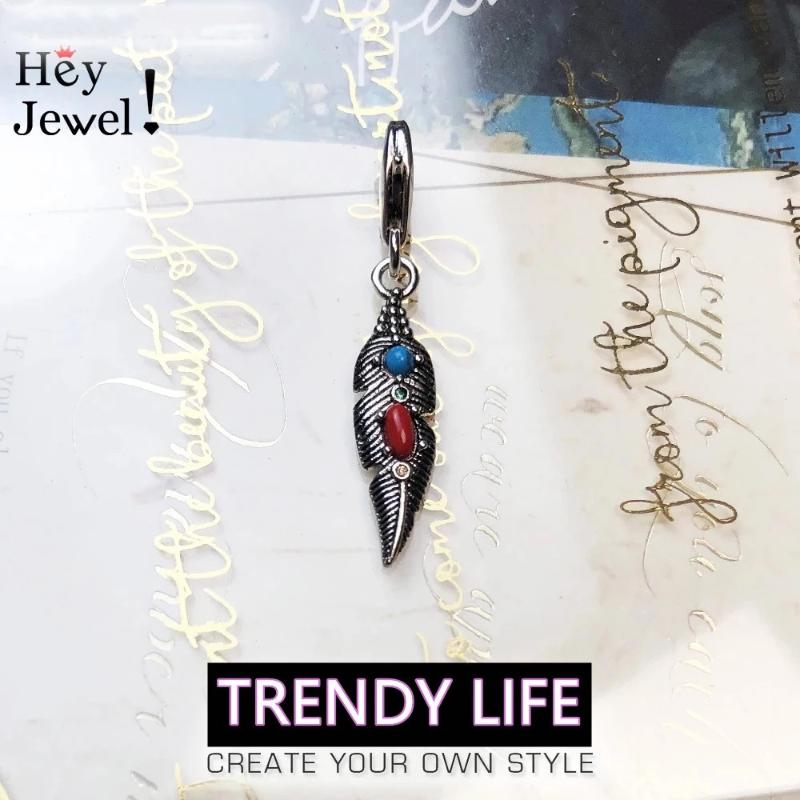 Charms 2021 Brand Trendy Women Cubic Zircon Feather Charm For Bracelet Necklace Classic Lady Jewelry Wanita Cantik Bijoux, Bronze;silver
Charms 2021 Brand Trendy Women Cubic Zircon Feather Charm For Bracelet Necklace Classic Lady Jewelry Wanita Cantik Bijoux, Bronze;silver