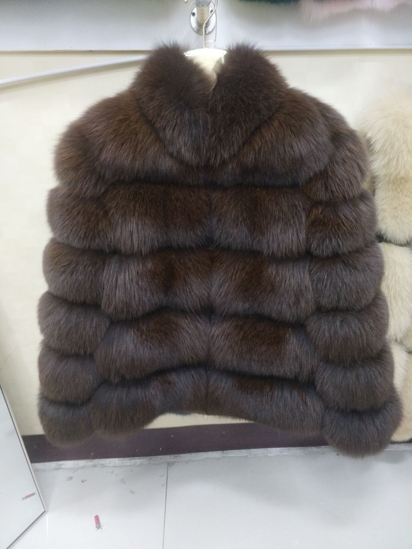 Natural fox fur coat real fox fur short jacket winter fashion warm casual European woman street style s 5xl, Dark gray
Natural fox fur coat real fox fur short jacket winter fashion warm casual European woman street style s 5xl, Dark gray