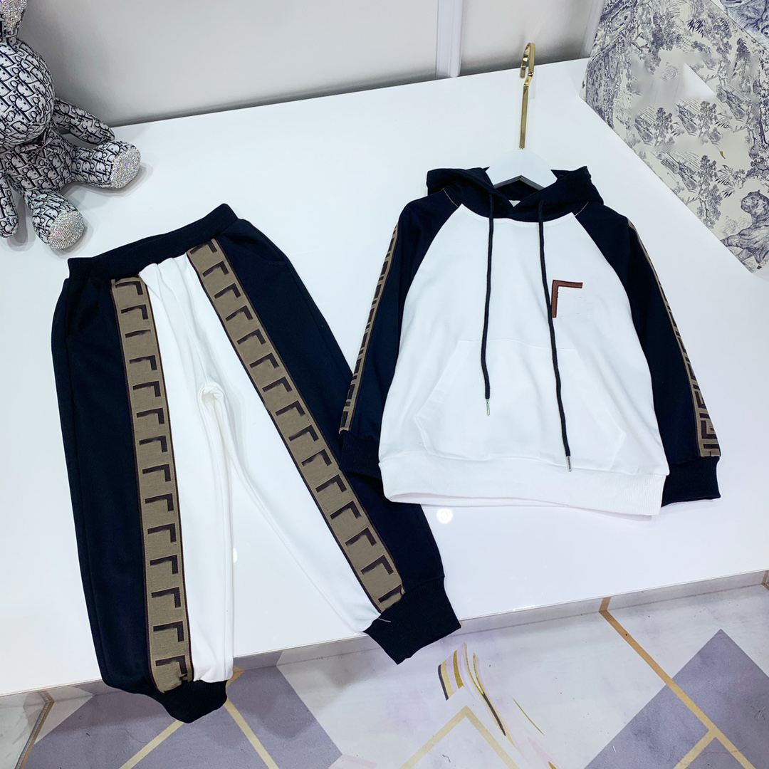 Designer kids sets hoodies+pants suit brand boys hooded sweater clothing size -160, Black
Designer kids sets hoodies+pants suit brand boys hooded sweater clothing size -160, Black